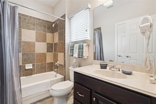 136 DRAYTON AVE, Davenport, FL 33837