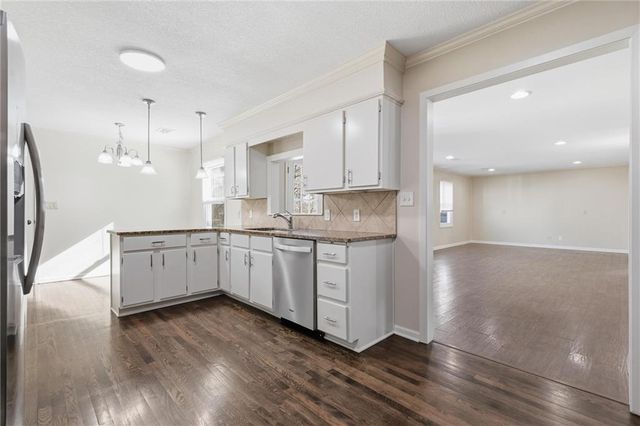 7301 Woodson Street, Overland Park, KS 66204