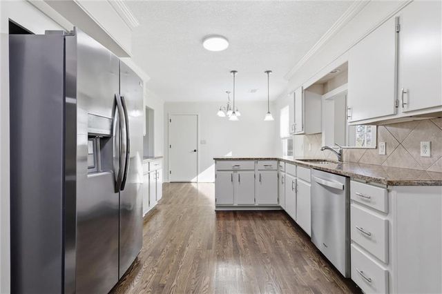 7301 Woodson Street, Overland Park, KS 66204