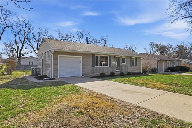 7301 Woodson Street, Overland Park, KS 66204
