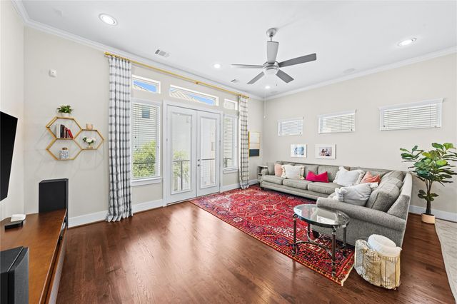5809 E Post Oak Lane, Houston, TX 77055