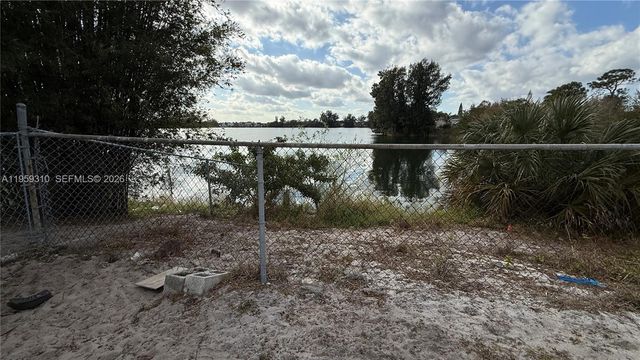 2811 NW 26th Ave 0, Oakland Park, FL 33311