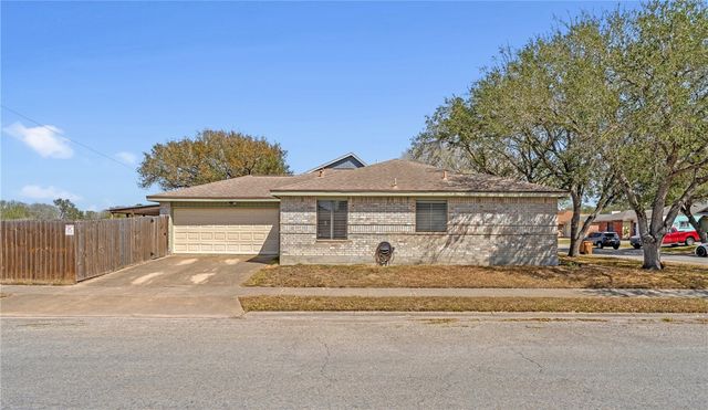 7349 Windy Ridge Dr, Corpus Christi, TX 78413