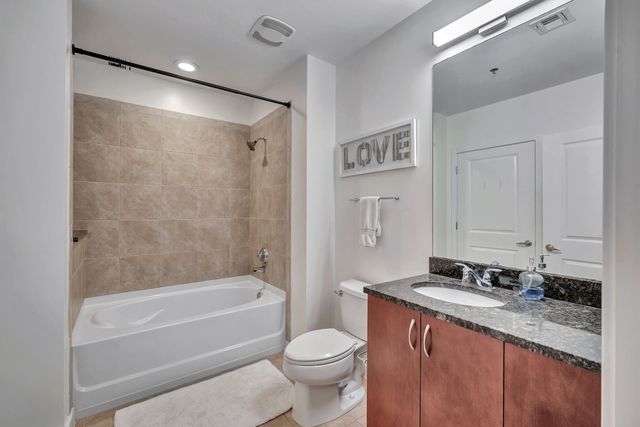 301 Demonbreun St Unit 1120, Nashville, TN 37201