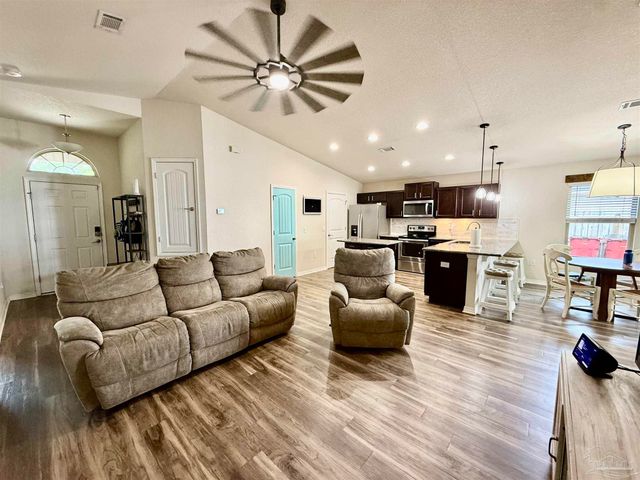 4969 Wabash Pine Ct, Pace, FL 32571