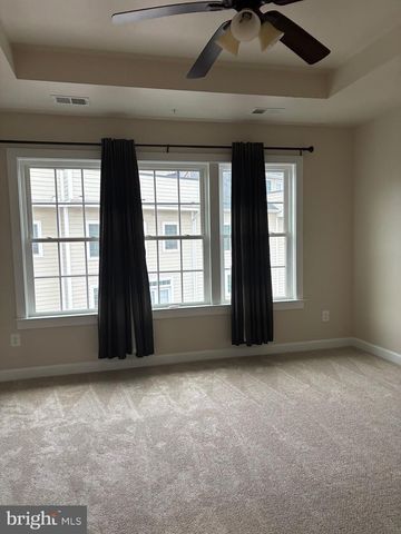 3184 YEAGER DR, Herndon, VA 20171