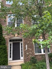 3184 YEAGER DR, Herndon, VA 20171