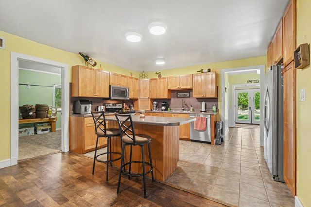8015 Quincy Street, Zeeland, MI 49464