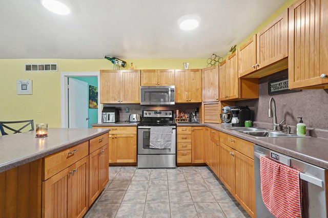 8015 Quincy Street, Zeeland, MI 49464