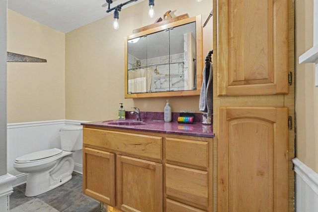 8015 Quincy Street, Zeeland, MI 49464