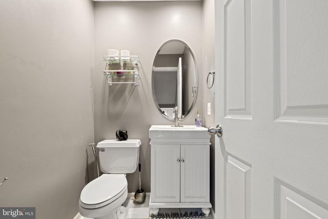 54 BUCKINGHAM PL, Cherry Hill, NJ 08003