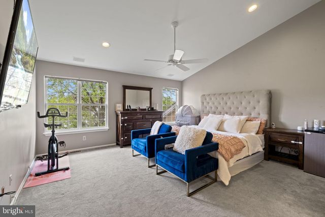 54 BUCKINGHAM PL, Cherry Hill, NJ 08003