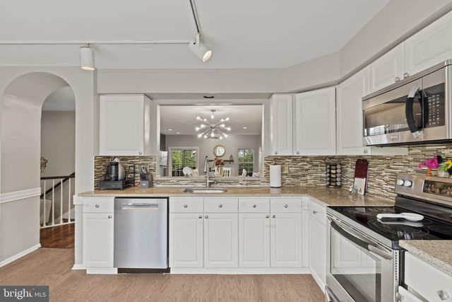 54 BUCKINGHAM PL, Cherry Hill, NJ 08003