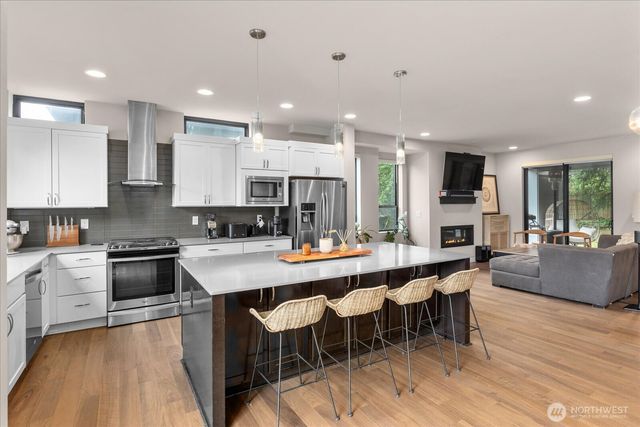 12873 SE 75th Road, Newcastle, WA 98056