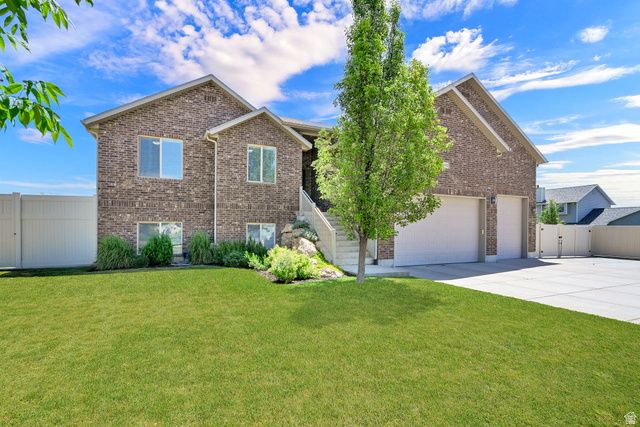 5660 S 6800 W, Hooper, UT 84315