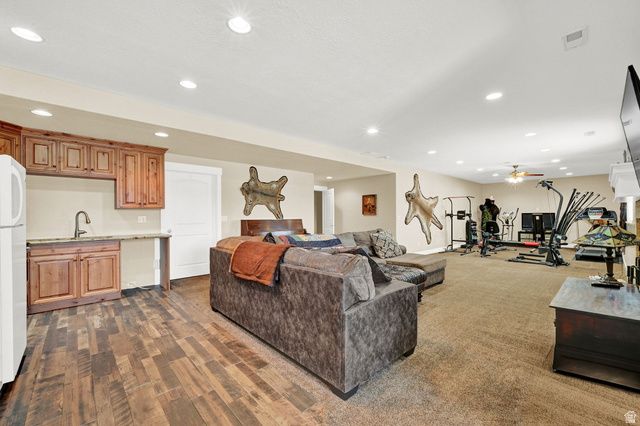 5660 S 6800 W, Hooper, UT 84315