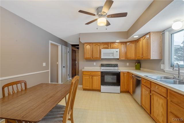 1631 South Ivy, Lysander, NY 13027