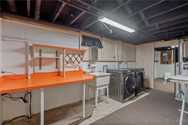 1631 South Ivy, Lysander, NY 13027