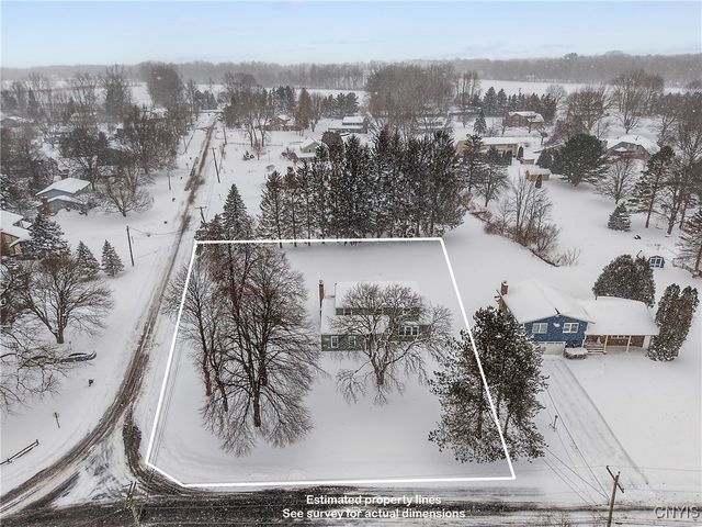 1631 South Ivy, Lysander, NY 13027