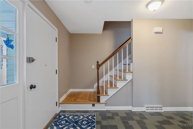 1631 South Ivy, Lysander, NY 13027