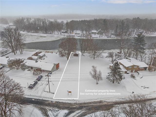 1631 South Ivy, Lysander, NY 13027