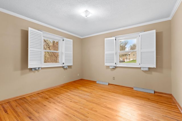 3928 Oak Park Circle SE, Rochester, MN 55904