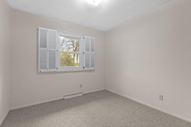 3928 Oak Park Circle SE, Rochester, MN 55904