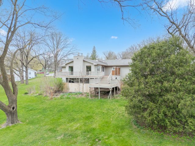 3928 Oak Park Circle SE, Rochester, MN 55904