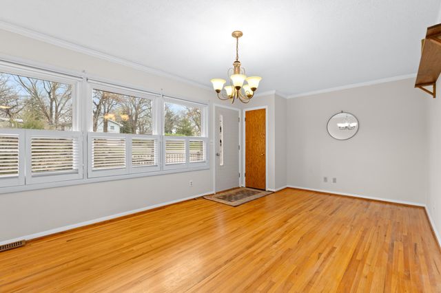 3928 Oak Park Circle SE, Rochester, MN 55904