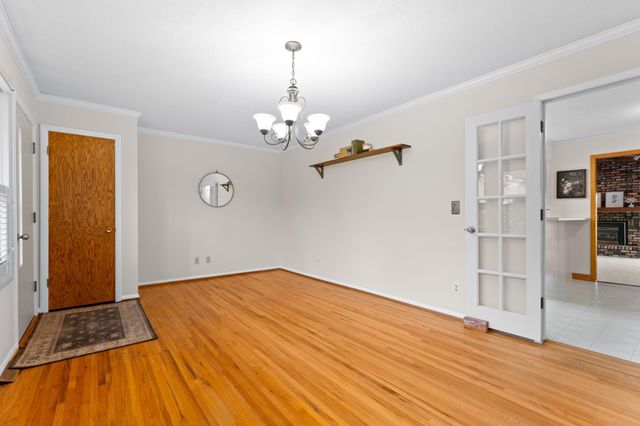 3928 Oak Park Circle SE, Rochester, MN 55904