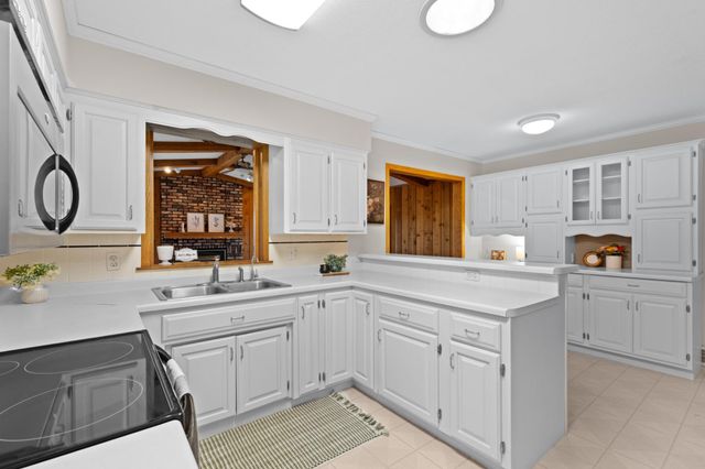 3928 Oak Park Circle SE, Rochester, MN 55904