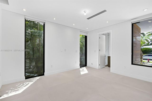 620 Solar Isle Drive, Fort Lauderdale, FL 33301