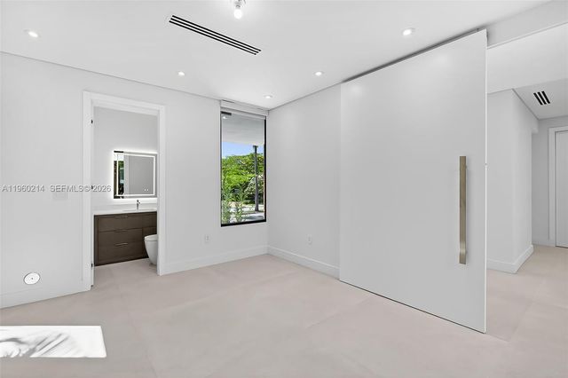 620 Solar Isle Drive, Fort Lauderdale, FL 33301