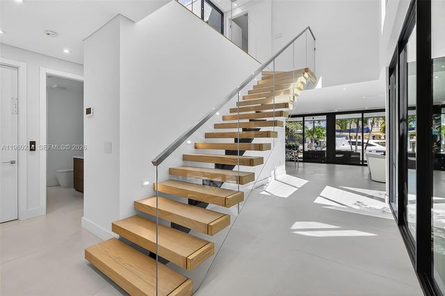 620 Solar Isle Drive, Fort Lauderdale, FL 33301