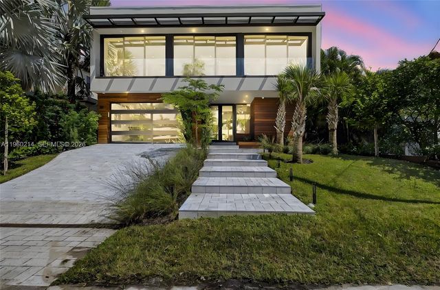 620 Solar Isle Drive, Fort Lauderdale, FL 33301