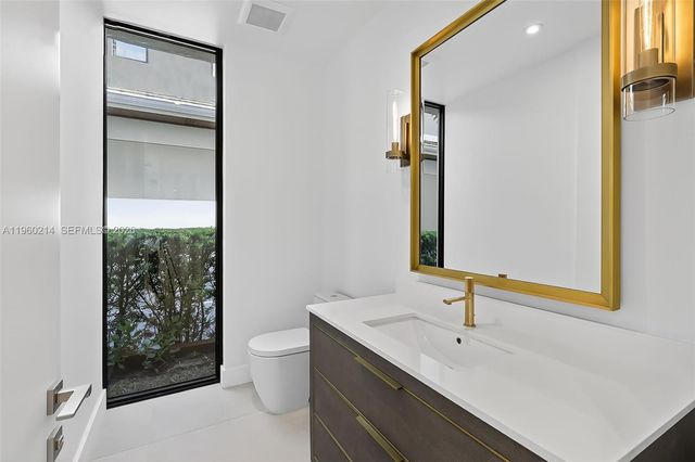 620 Solar Isle Drive, Fort Lauderdale, FL 33301