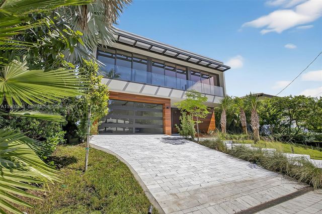 620 Solar Isle Drive, Fort Lauderdale, FL 33301