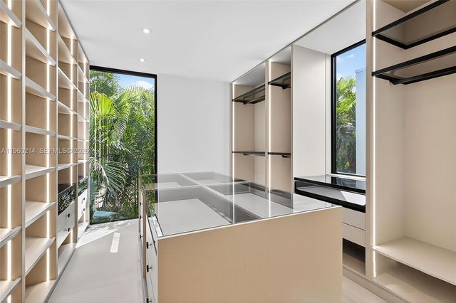 620 Solar Isle Drive, Fort Lauderdale, FL 33301