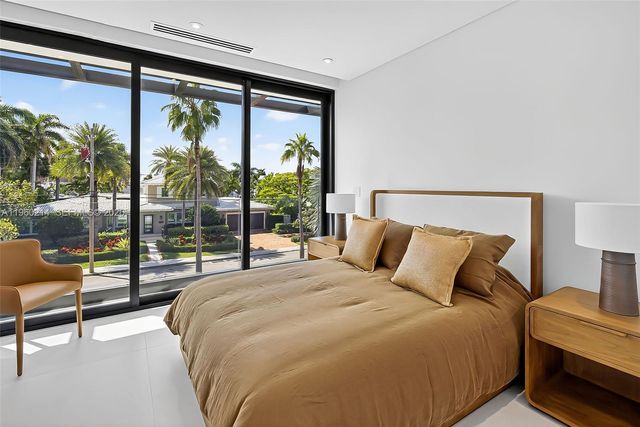 620 Solar Isle Drive, Fort Lauderdale, FL 33301