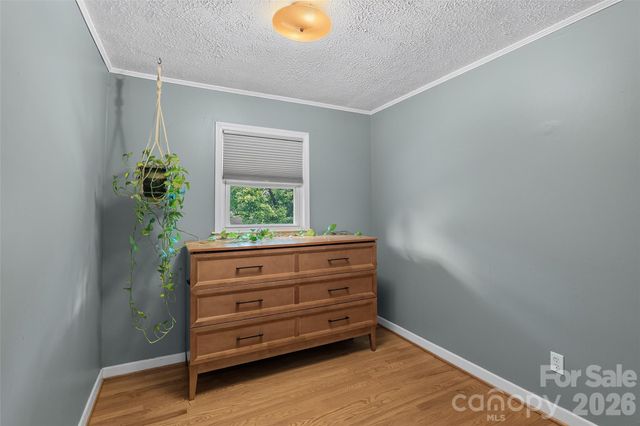 17 Azalea Road, Arden, NC 28704