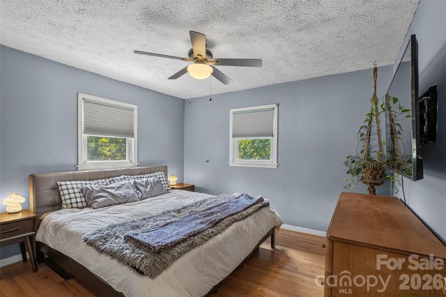 17 Azalea Road, Arden, NC 28704