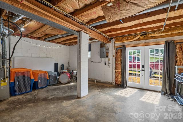 17 Azalea Road, Arden, NC 28704
