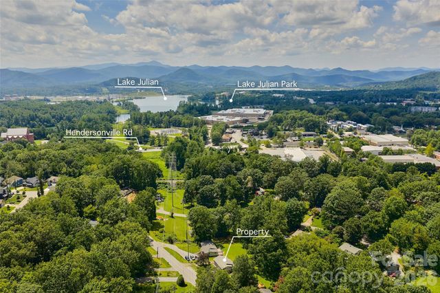 17 Azalea Road, Arden, NC 28704