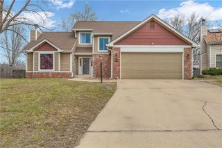 2904 Atchison Circle, Lawrence, KS 66047