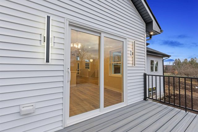 5611 N Vista Lane #5611, Janesville, WI 53548