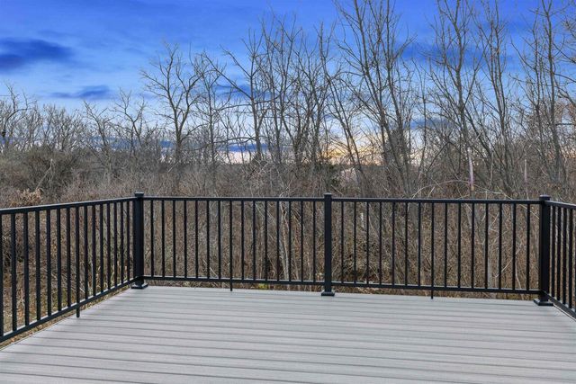 5611 N Vista Lane #5611, Janesville, WI 53548