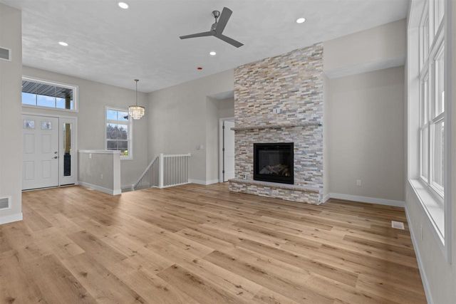 5611 N Vista Lane #5611, Janesville, WI 53548