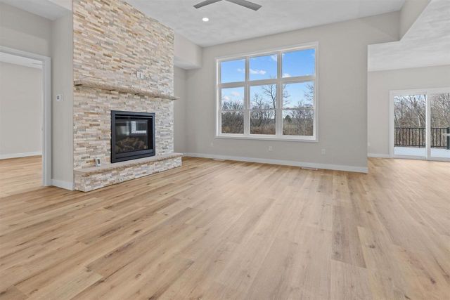 5611 N Vista Lane #5611, Janesville, WI 53548