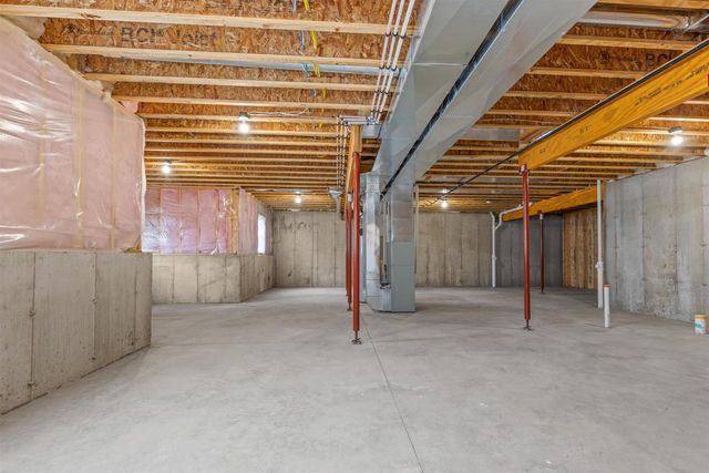 5611 N Vista Lane #5611, Janesville, WI 53548