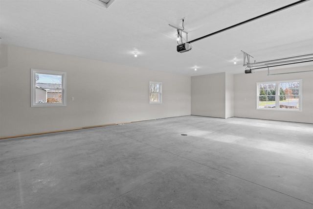 5611 N Vista Lane #5611, Janesville, WI 53548